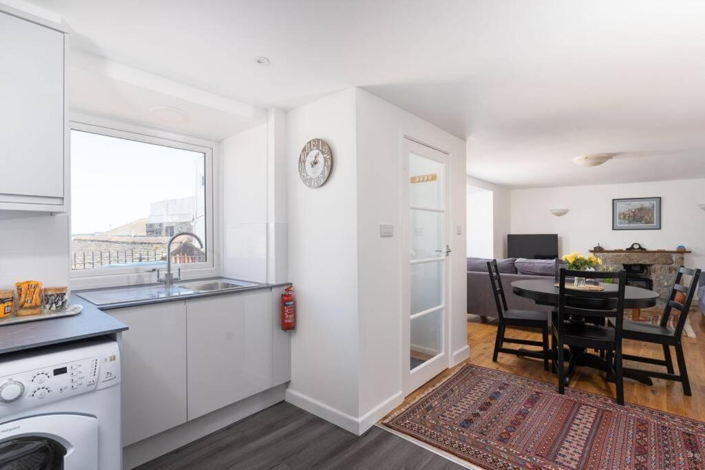 Charming 3 Bedroom Harbour Cottage With Parking Penzance Exterior foto