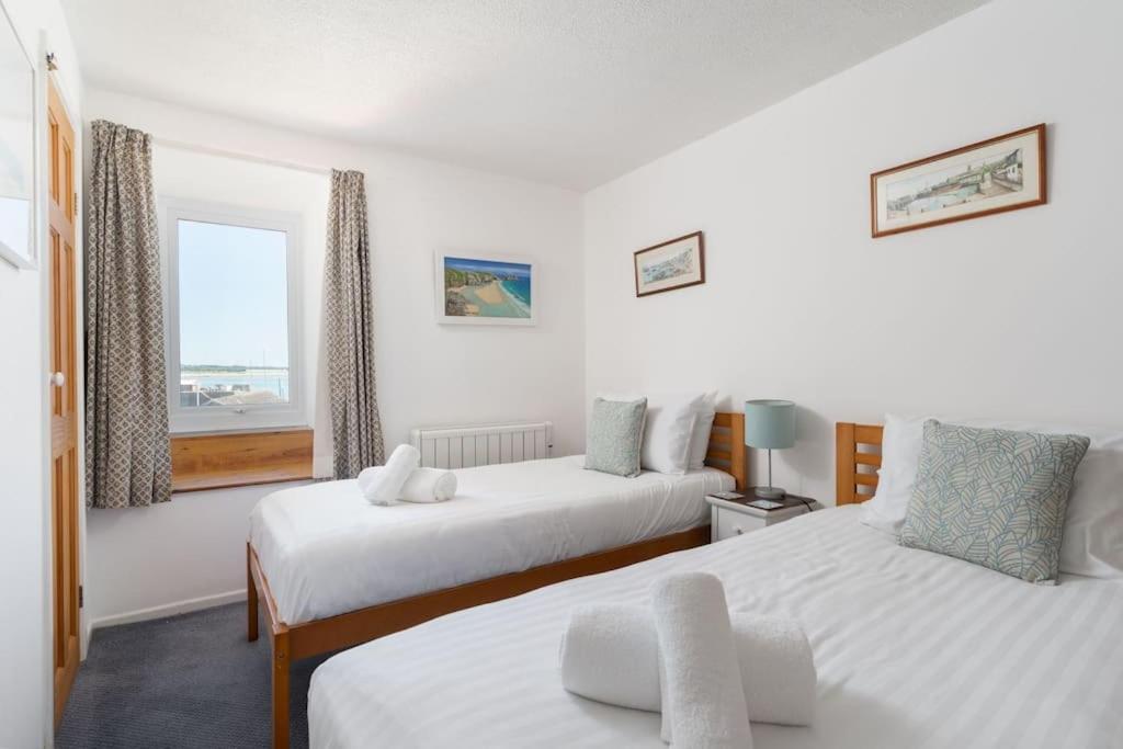 Charming 3 Bedroom Harbour Cottage With Parking Penzance Exterior foto